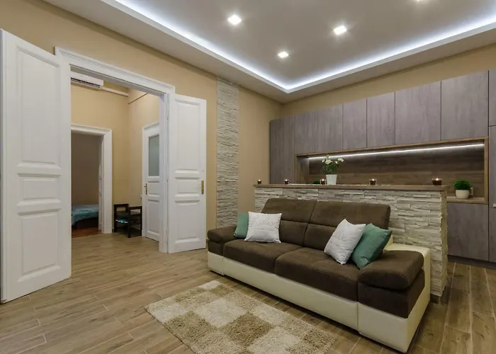 Modern, Luxury Flat In The Heart Of Apartament Budapesta